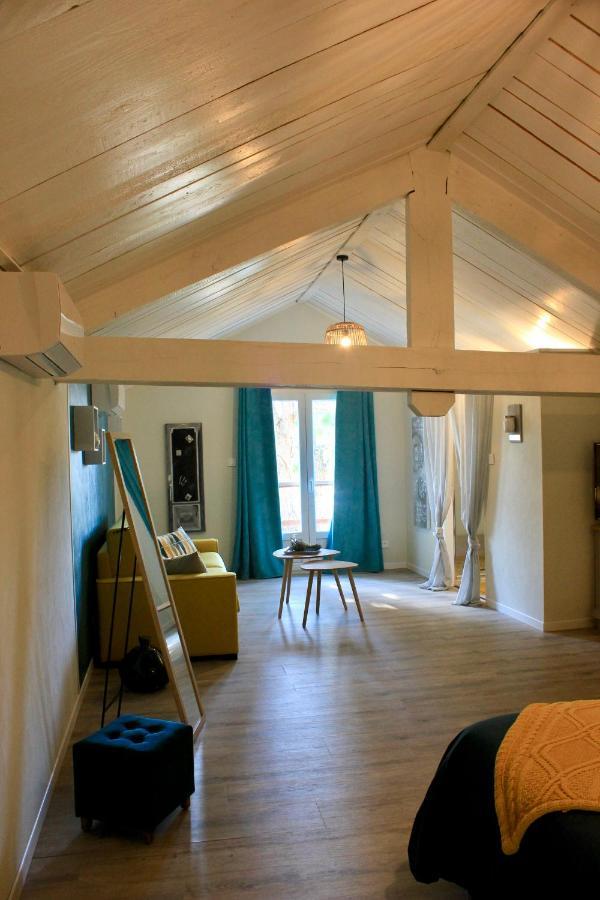 Le Clos Vitis Violes Exterior photo