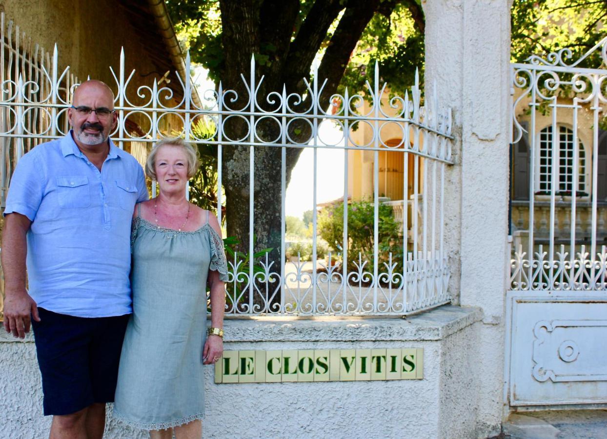 Le Clos Vitis Violes Exterior photo