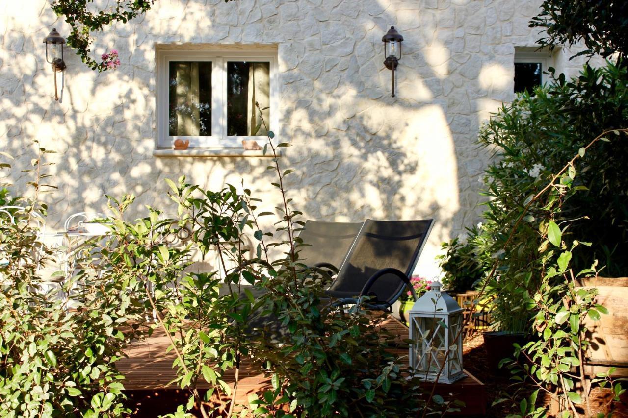 Le Clos Vitis Violes Exterior photo